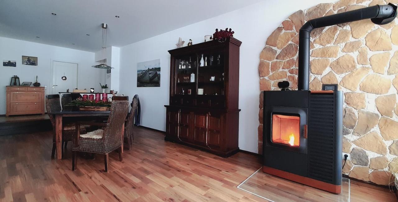 Ferienwohnung Aroma Moselblick บัวร์เกน ภายนอก รูปภาพ