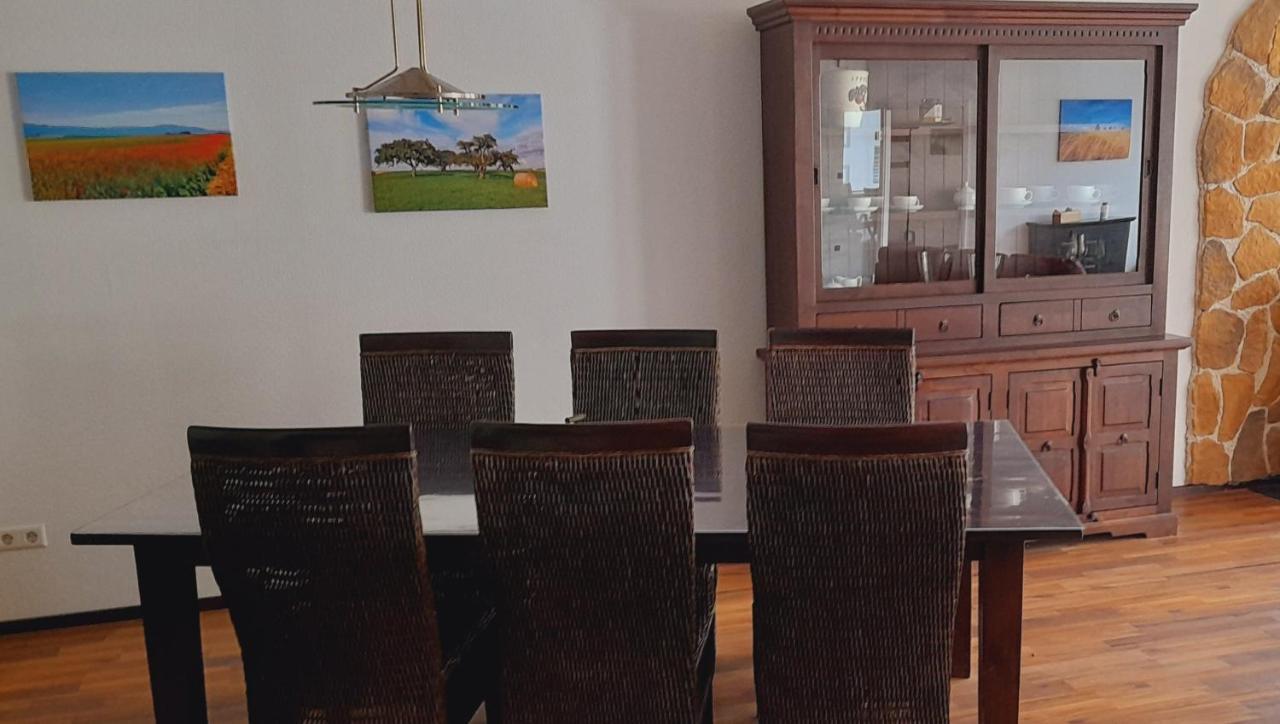 Ferienwohnung Aroma Moselblick บัวร์เกน ภายนอก รูปภาพ